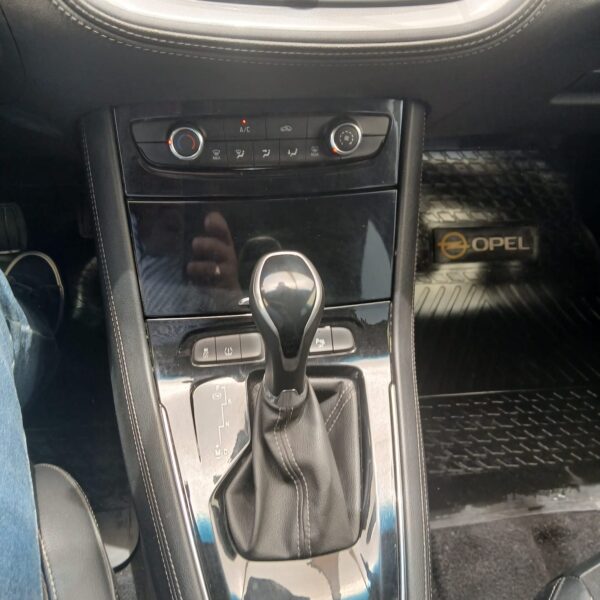 2019 Opel Grandland 1.6 Turbo Auto Dynamic - Imagen 5