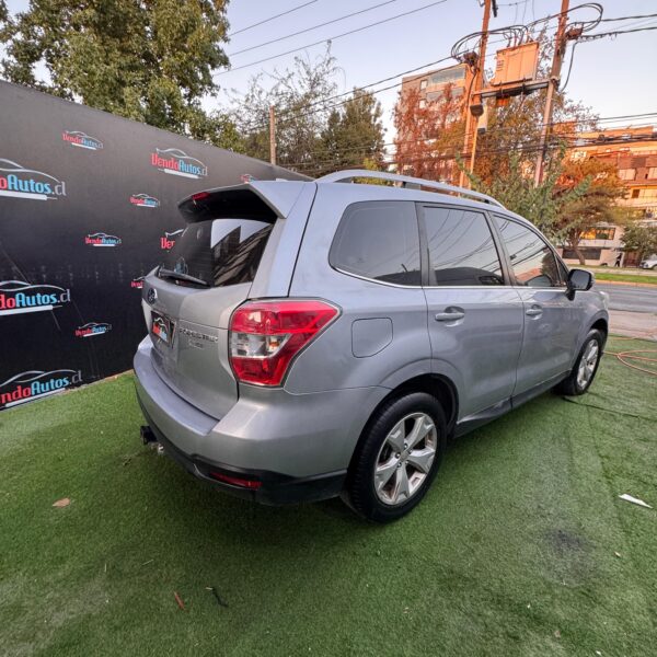 2016 Subaru Forester XS AWD 2.0 aut - Imagen 11
