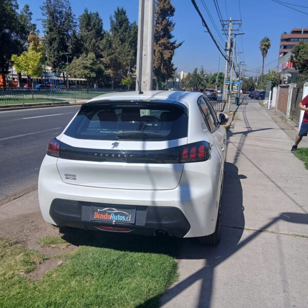 2021 Peugeot 208 1.2 Puretech 75HP Active Pack - Imagen 25