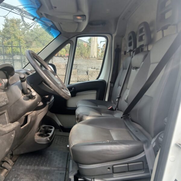 2018 Peugeot Boxer 2.0 BlueHDI 160 L2H2 - Imagen 14