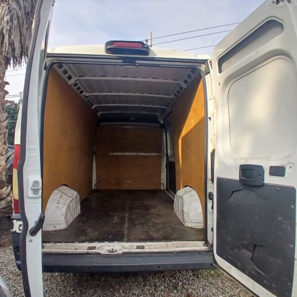 2018 Peugeot Boxer 2.0 BlueHDI 160 L2H2 - Imagen 10