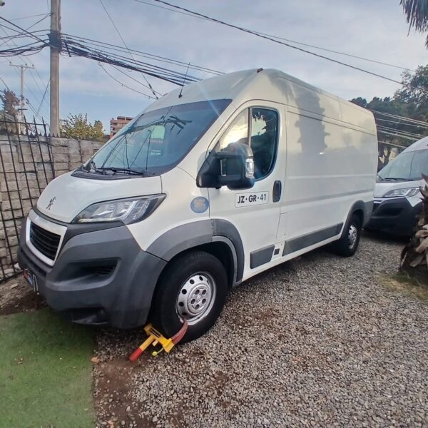 2018 Peugeot Boxer 2.0 BlueHDI 160 L2H2 - Imagen 11