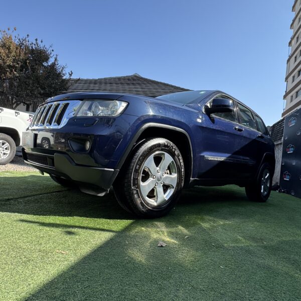 Jeep Grand Cherokee Laredo 3.6 4x4 - Imagen 9