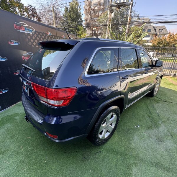 Jeep Grand Cherokee Laredo 3.6 4x4 - Imagen 18