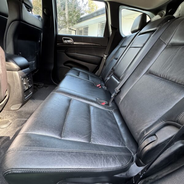 Jeep Grand Cherokee Laredo 3.6 4x4 - Imagen 15