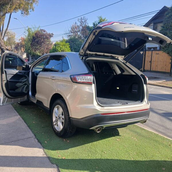 Ford Edge Versión SEL 3.5 4WD Aut - Imagen 9