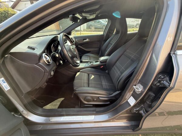 Mercedes Benz GLA200 2016 2.0 - Imagen 14