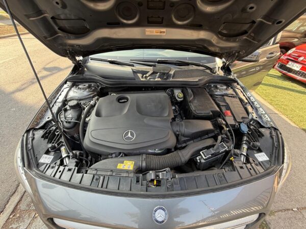Mercedes Benz GLA200 2016 2.0 - Imagen 4