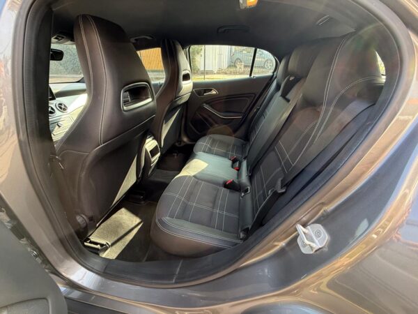 Mercedes Benz GLA200 2016 2.0 - Imagen 2