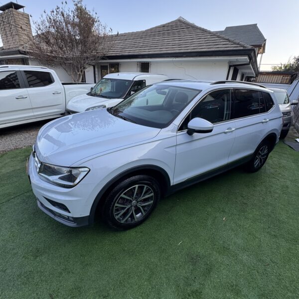Volkswagen Tiguan 1.4 TSI 3 Corridas de Asientos - Imagen 7