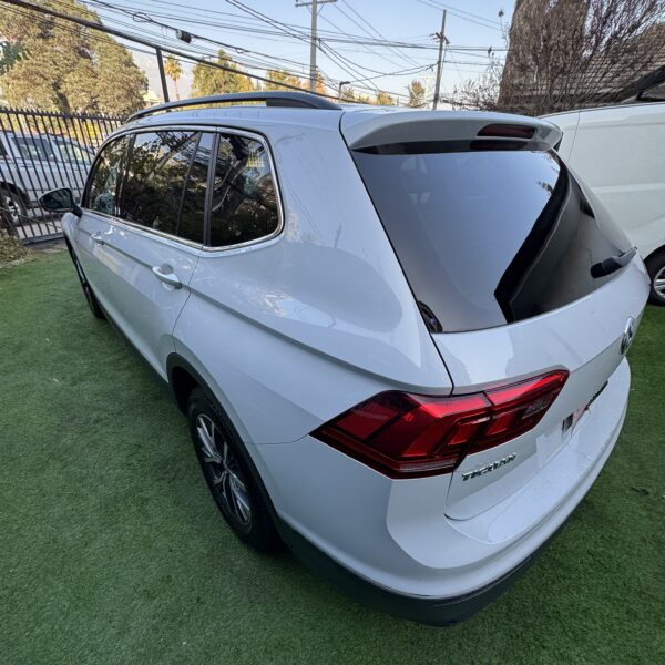 Volkswagen Tiguan 1.4 TSI 3 Corridas de Asientos - Imagen 10